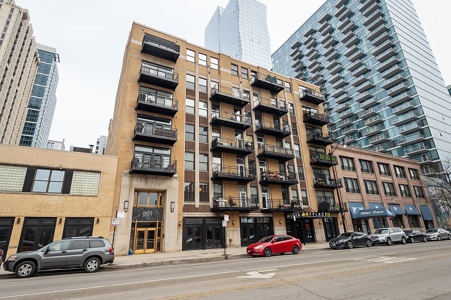 1st image of 1307 S Wabash Ave APT 303