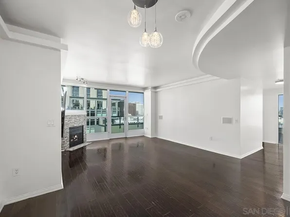 555 Front St Unit 2201, San Diego, CA 92101