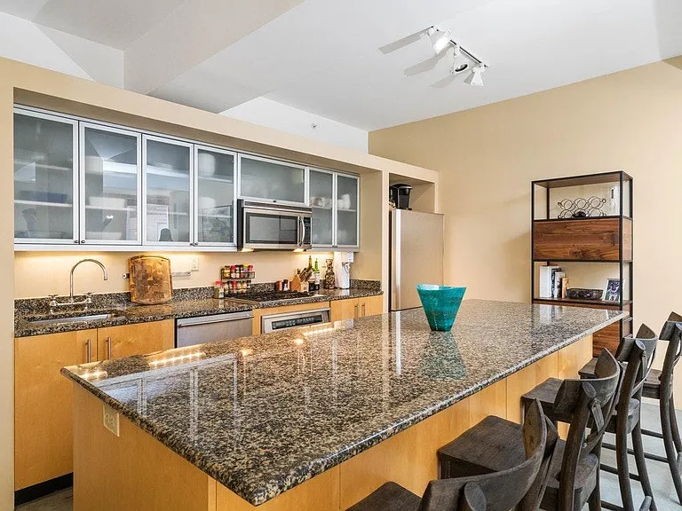 1313 Washington St #211 — Photo 1