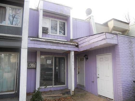 2nd image of 2015 Berkshire Cir Unit G