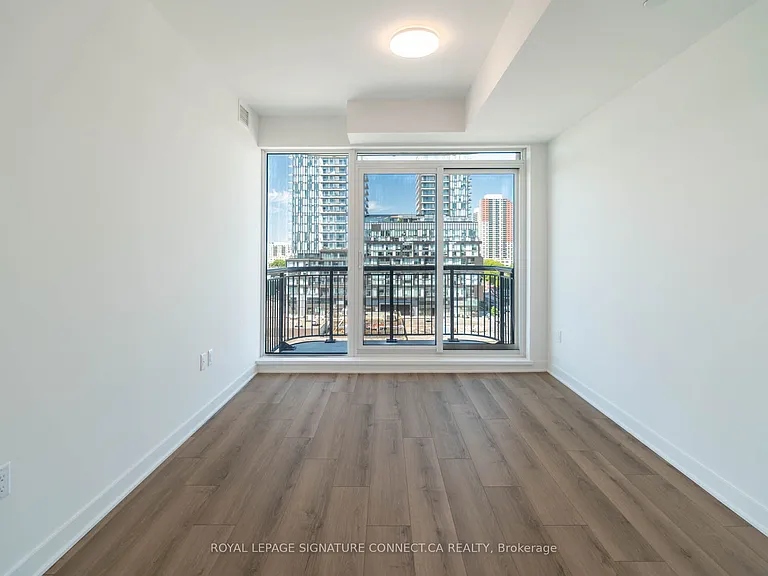 1185 Dupont St #610 — Photo 9
