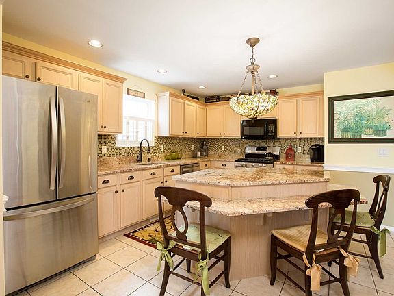 5th image of 165 Scenic Lake Dr
