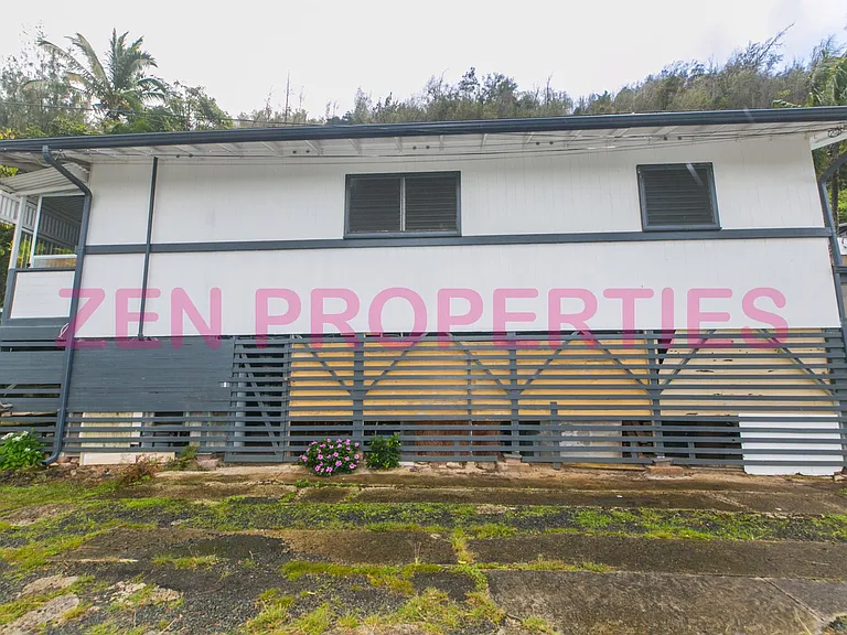 1555 Moani St — Photo 35