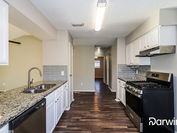 3rd image of 12819 Sandrock Dr