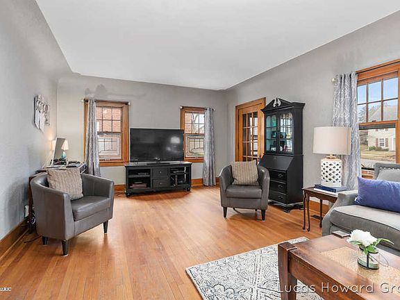 4th image of 461 Cheshire Dr NE