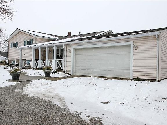2nd image of 2518 Barkman Ave NW