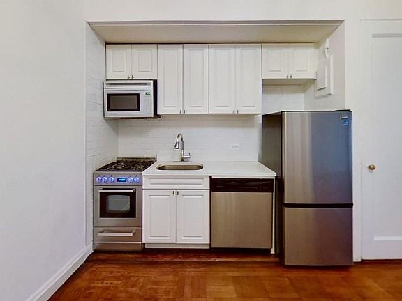 3rd image of 284 5th Ave #5B