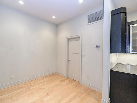 4th image of 499 E High St Unit 205