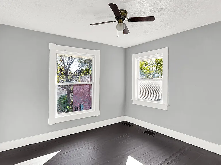 1020 N Rural St — Photo 18