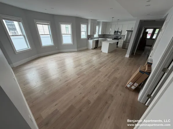 9 Holton St, Allston, MA