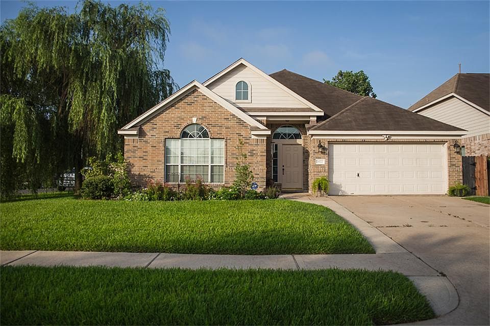 Great curb appeal