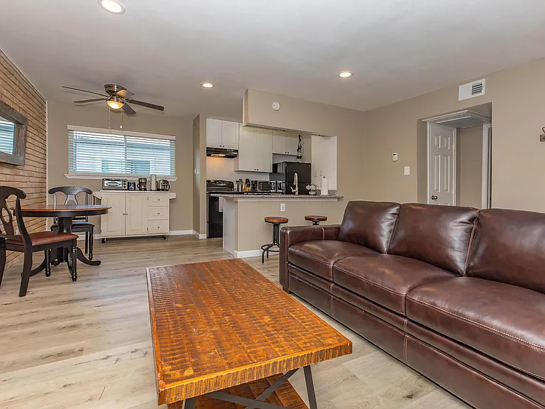 The Citadel at Med Center Houston Apartments — Photo 14