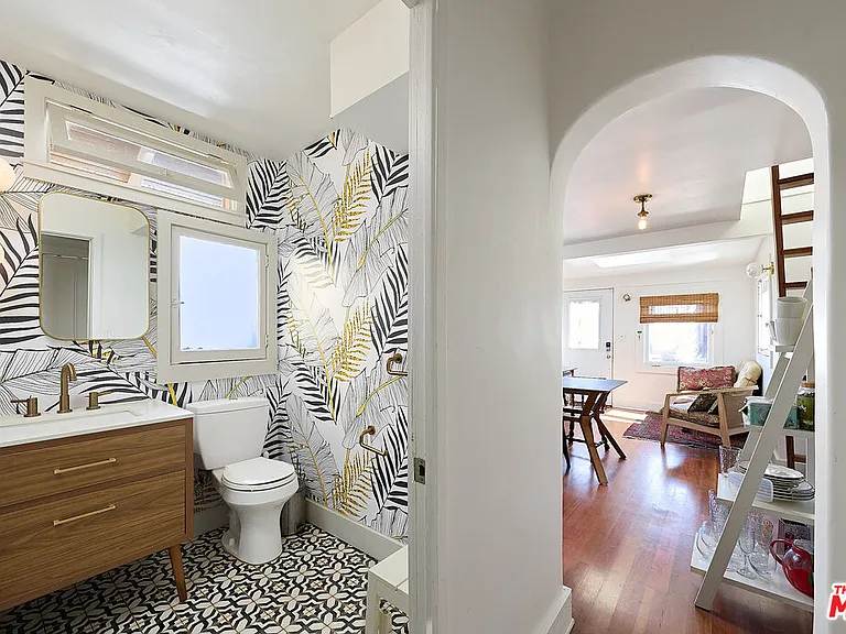 34 Park Ave — Photo 26