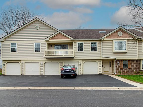 2nd image of 1222 Ballantrae Pl APT E