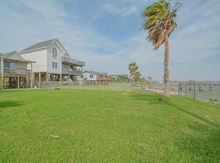 1405 John St, San Leon, TX 77539