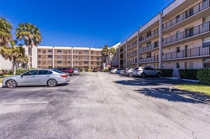 1st image of 2541 Aragon Blvd APT 302