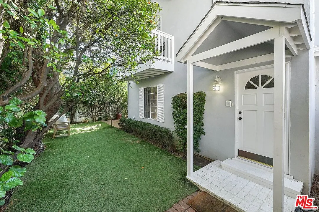 2 bed, 2.0 bath, 1500 sqft, $6,400 — Photo 1