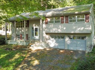 5 Loughberry Rd, Saratoga Springs, NY 12866