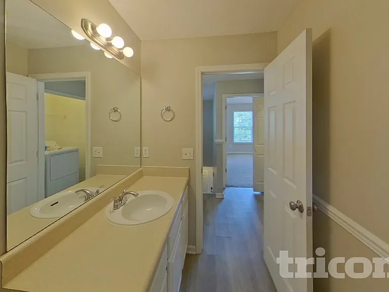137 Lossie Ln — Photo 13
