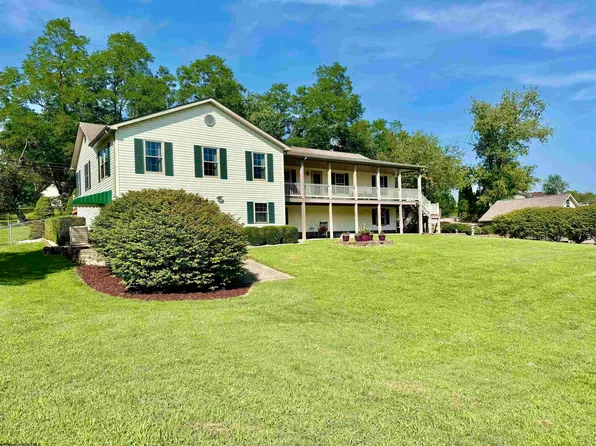 25 Lofty Ln, Montana Mines, WV 26586