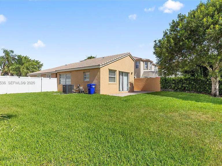 363 NW 158th Ave — Photo 30