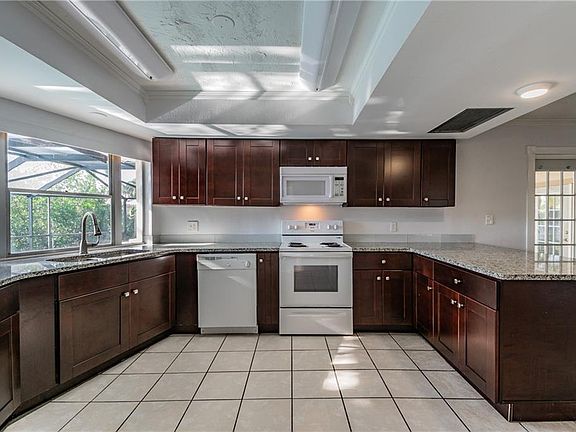 4th image of 2168 Kent Ave