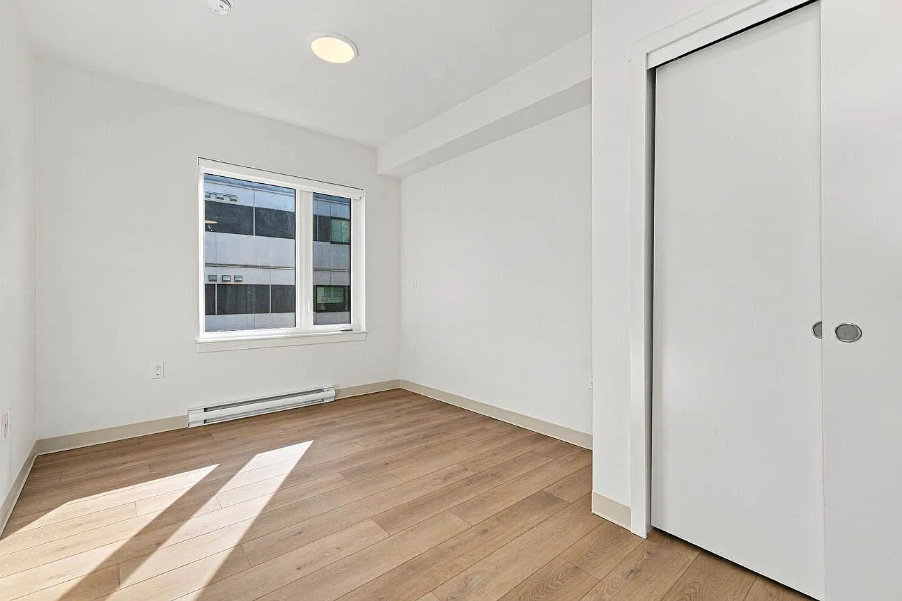 2 bed, 837 sqft, $3,350 — Photo 2