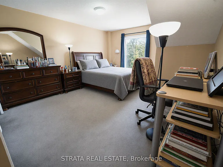 628A Woodlawn Rd E — Photo 9