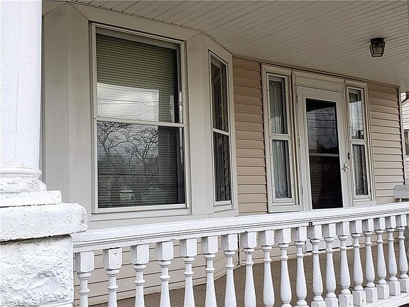 2nd image of 3332 W 98th St