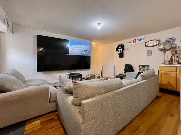 415 1st Street 1F image 3 of 20