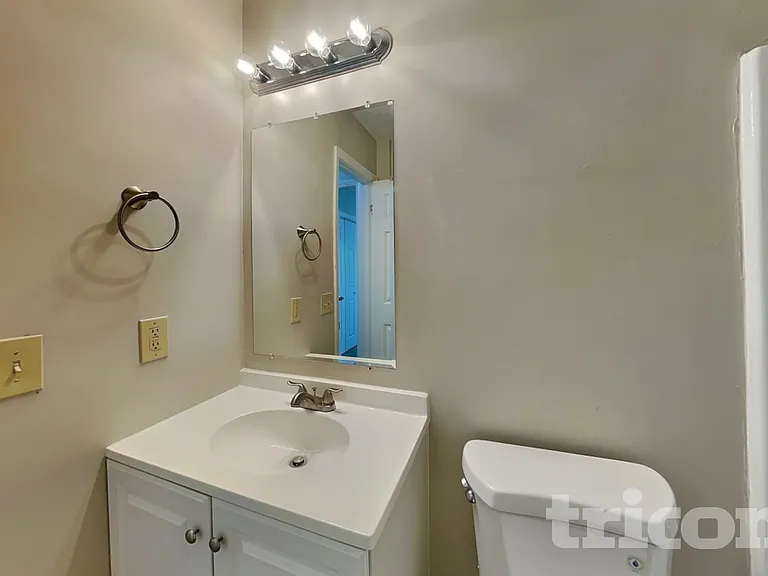 4251 Cary Dr — Photo 14