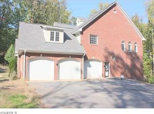 13520 Twin Team Ln, Midlothian, VA 23113