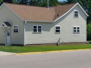 623 Spruce St, Sauk City, WI 53583