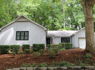 6216 Dresden Ln, Raleigh, NC 27612