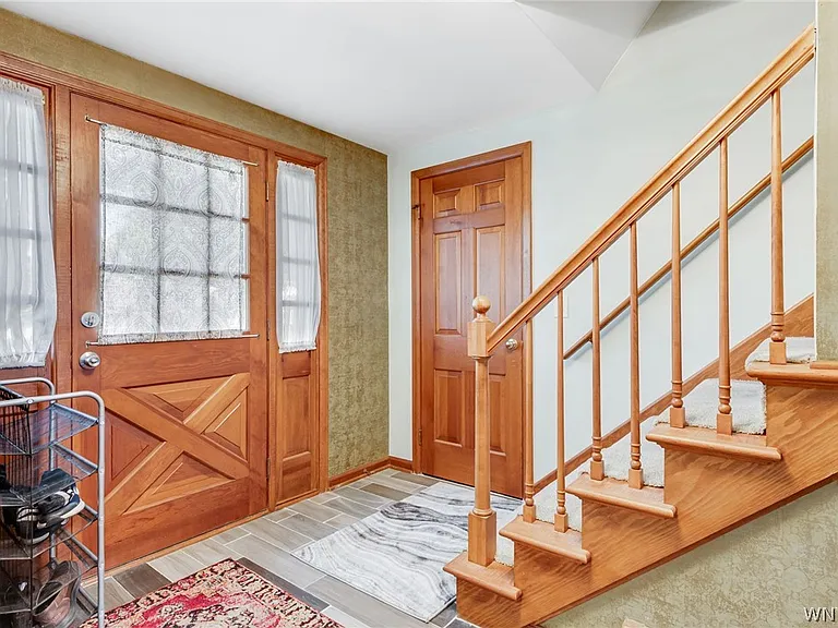 71 Chaumont Dr — Photo 10
