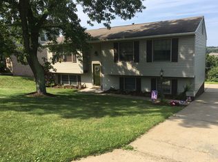 350 Toura Dr, Pittsburgh, PA 15236