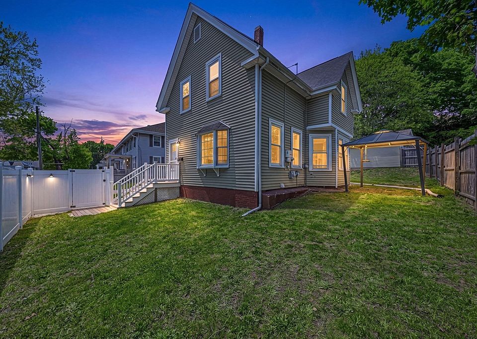 1st image of 17 Forest Ave