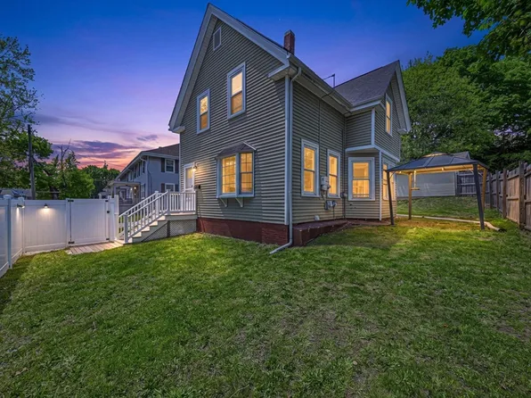17 Forest Ave, Plymouth, MA 02360