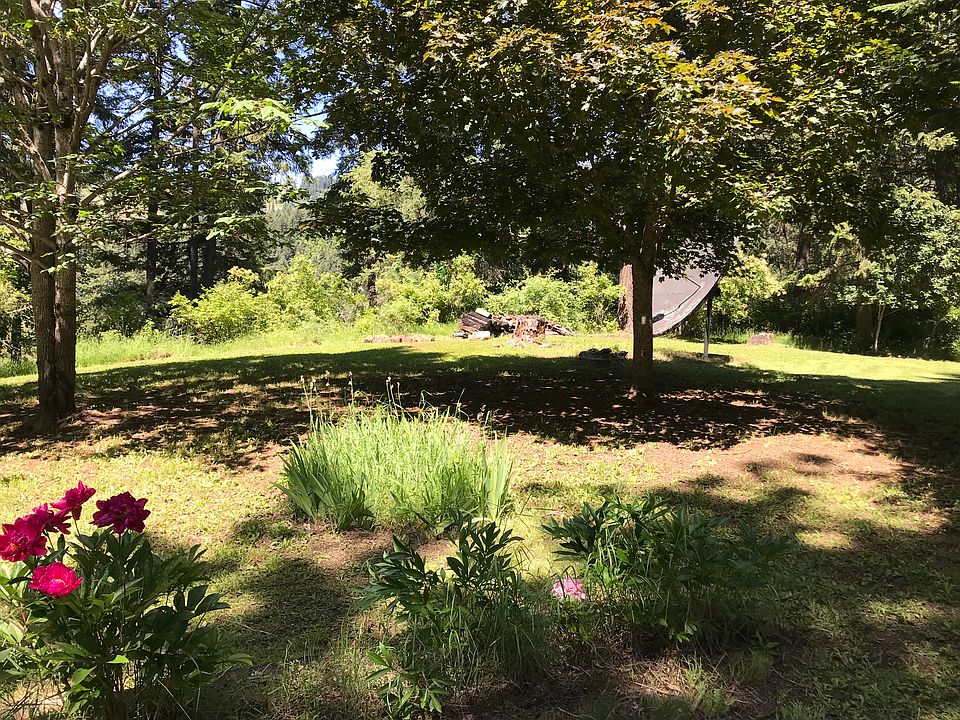 2nd image of 389 Suttler Creek Rd