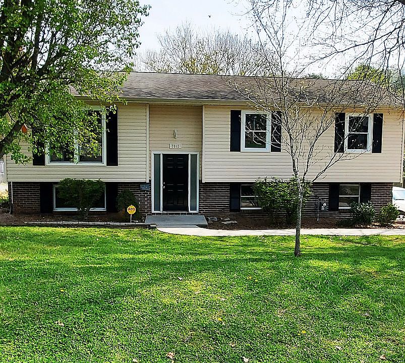 1st image of 7012 Maize Dr