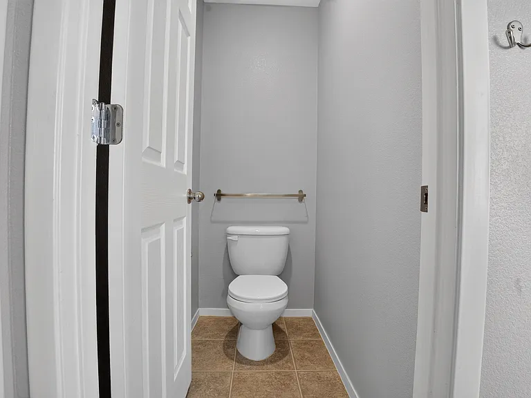10648 Bandera Mountain Ln — Photo 24