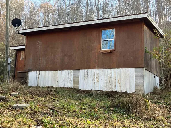 429 Woodside Dr, Walkersville, WV 26447