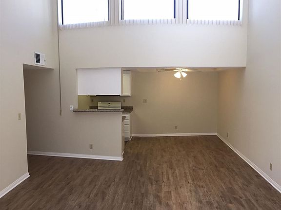 3rd image of 430 S Niagara St APT 206