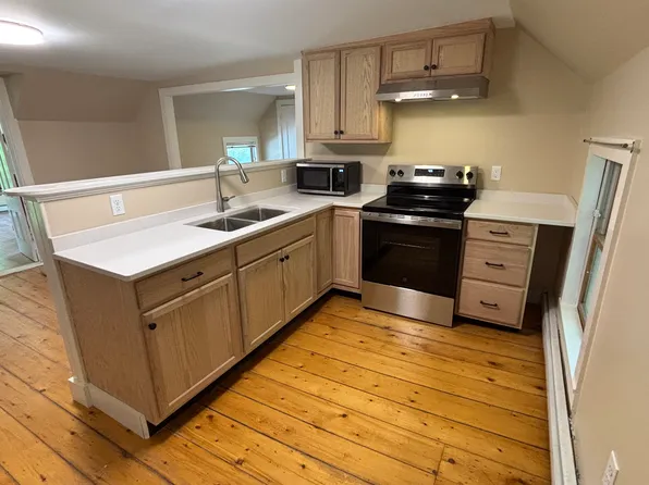 129 Rankin St Unit 2, Rockland, ME 04841