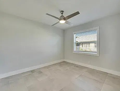 Apollo Beach Condo — Photo 4