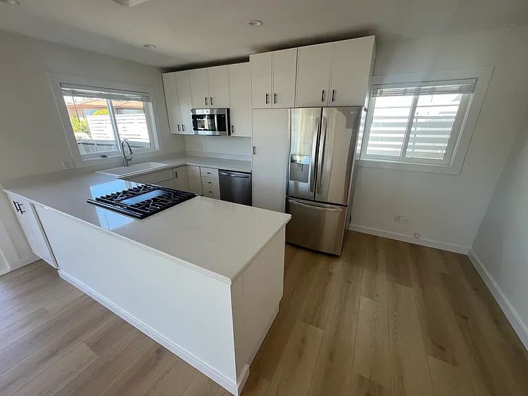 225 Avenida Serra #A — Photo 8