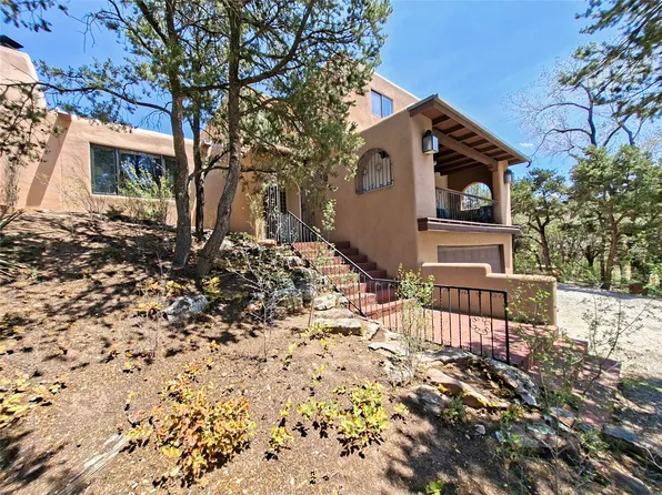 117 Vista Hermosa St, Santa Fe, NM 87501