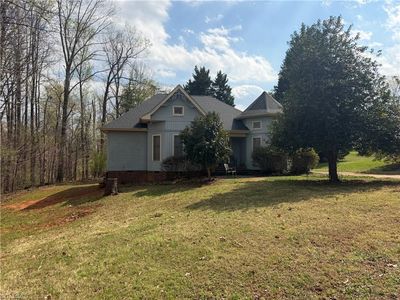 140 White Oak Cir, Reidsville, NC, 27320
