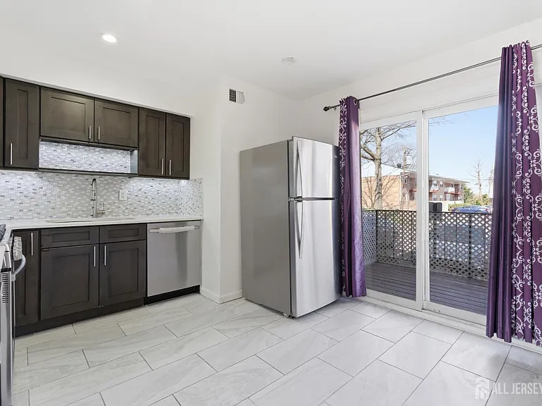 161 Evergreen Rd #2A — Photo 9