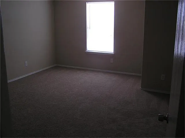 15947 Regal Trace Ln — Photo 9